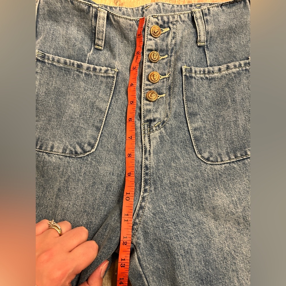 Goodnight Macaroon Kendra' Wide-Leg Cropped Denim Jeans - Picture 8 of 9